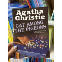 Cat Among the Pigeons Кошка среди голубей - Агата Кристи (мягкий переплет англ язык)
